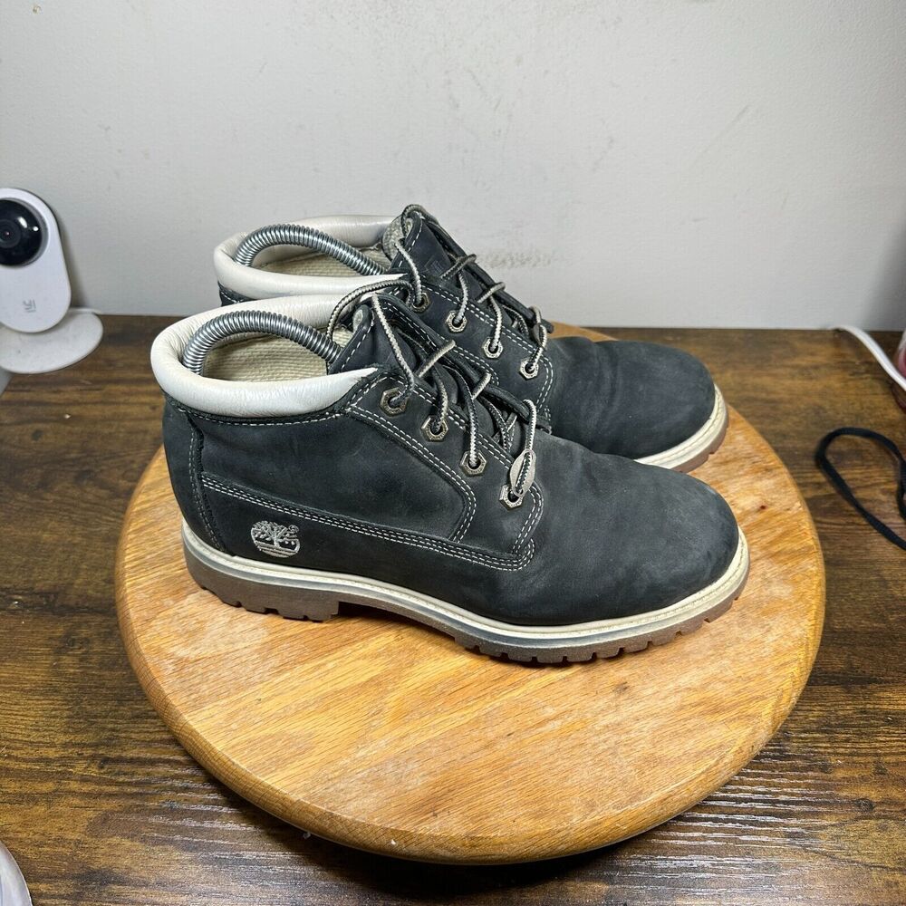 Timberland Nellie Waterproof Chukka leather boots Shoes Women's Size 8.5 M 6640